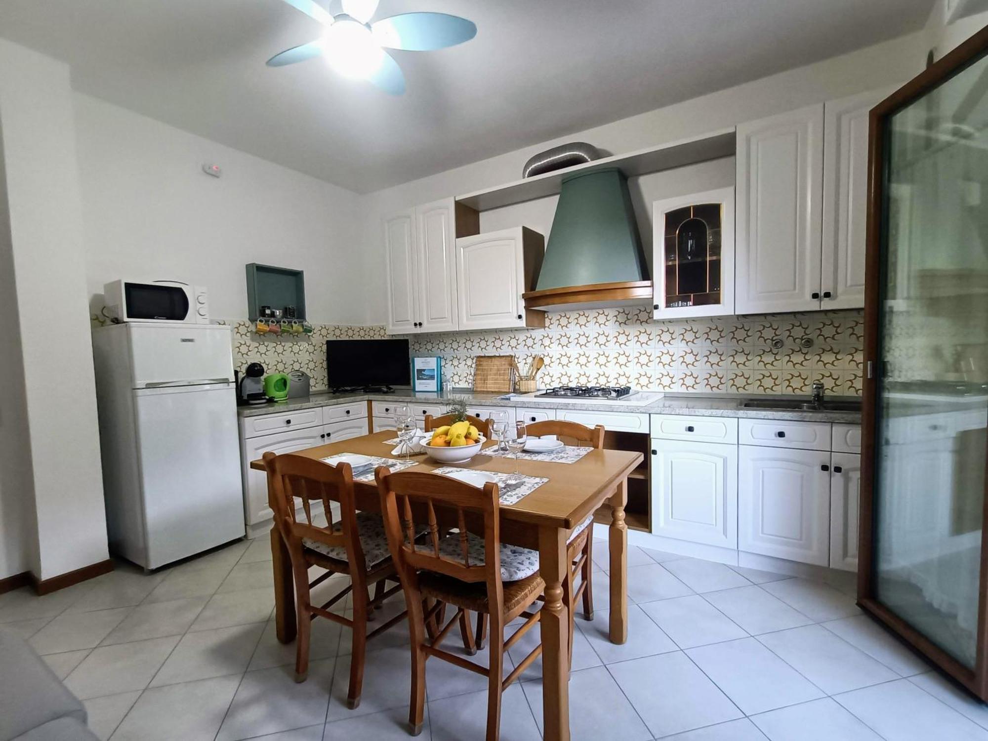 Appartamenti Casa Nina, Lago,Montagne, Uliveti Brenzone sul Garda Exterior photo