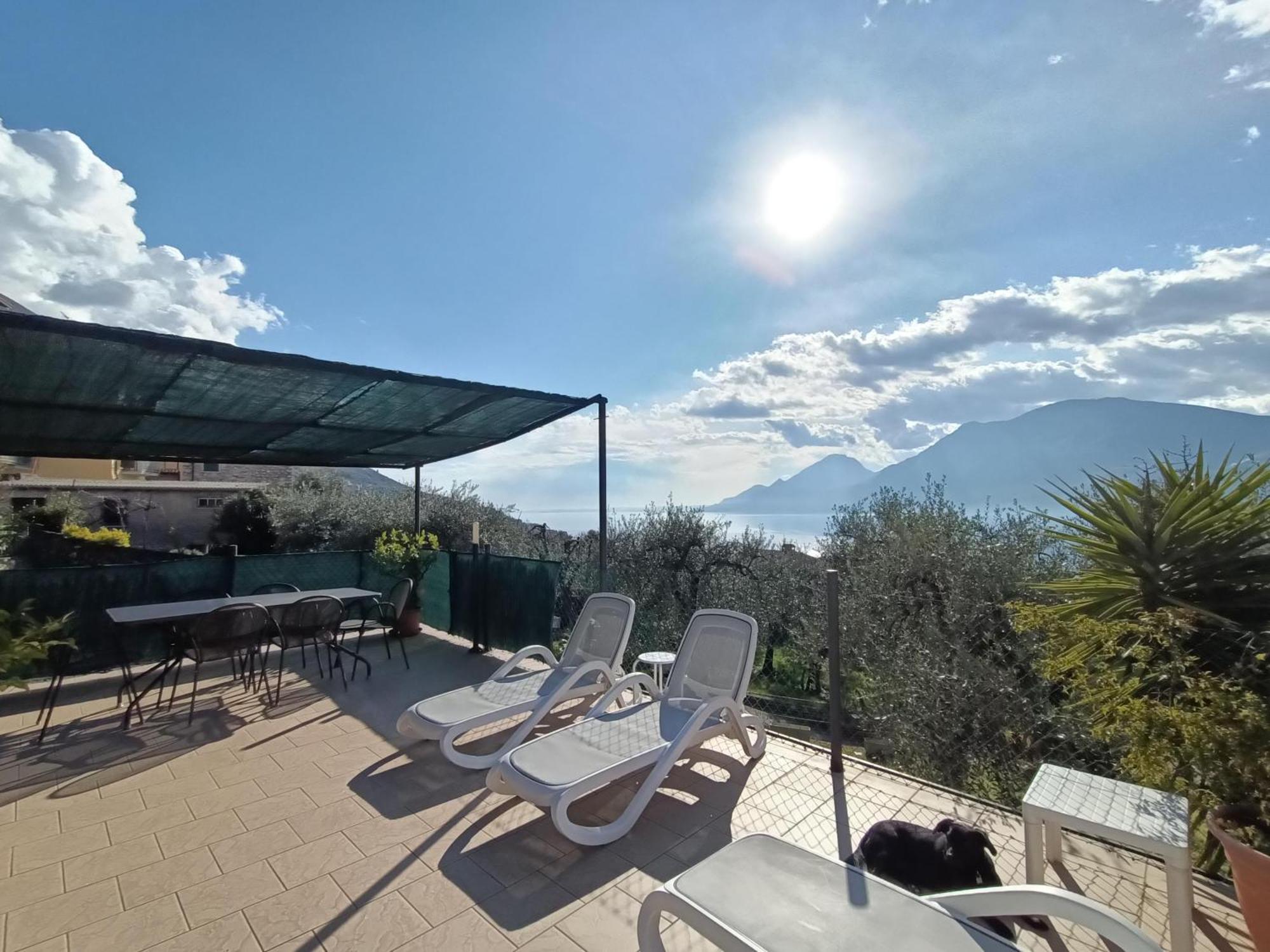 Appartamenti Casa Nina, Lago,Montagne, Uliveti Brenzone sul Garda Exterior photo